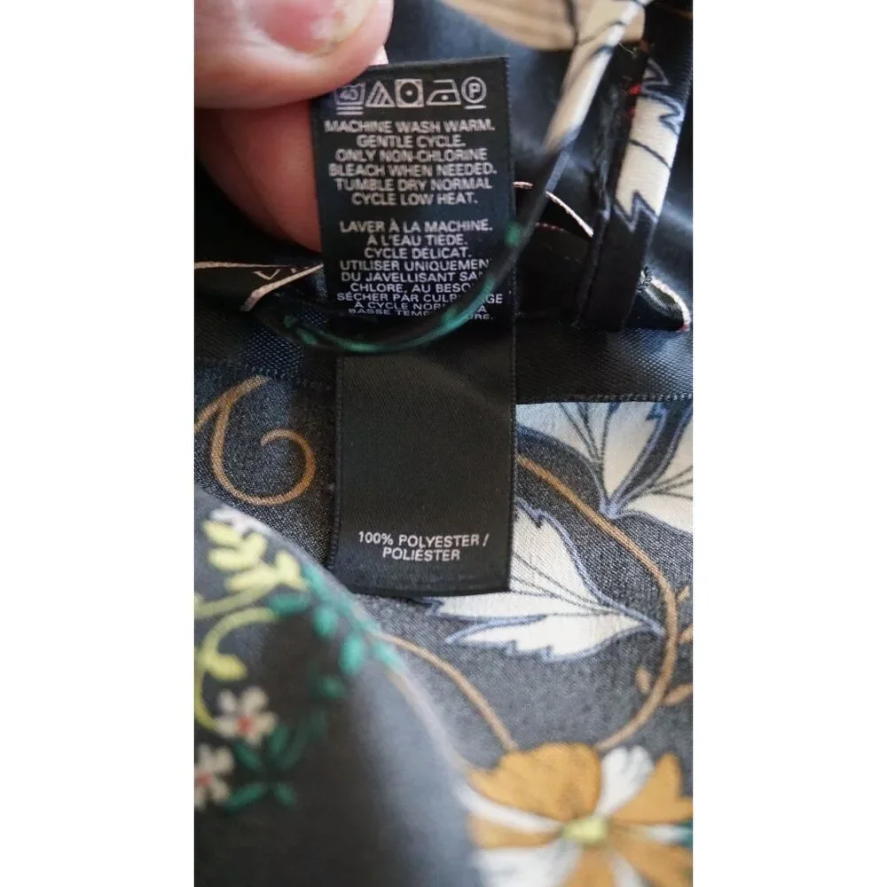Victoria's Secret Women's Black Floral Satin Short Floral Robe - Size M/L - Picture 10 of 11